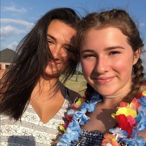 Meet your Posher, Caroline